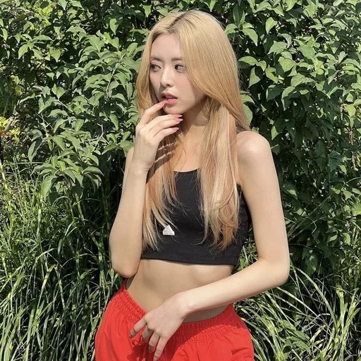 yuna @nxdebutterfly :: @fStikBot