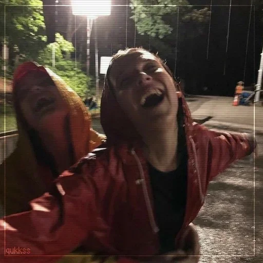 Millie @kop0k 🎸 :: @fStikBot