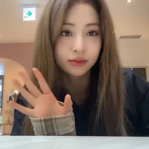 ⋆γυηjiη↦ @AlyaSShelp :: @fStikBot