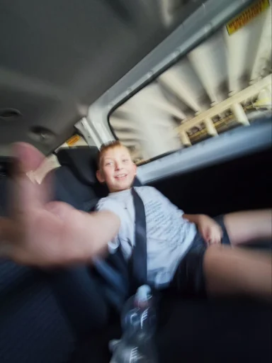 Дима любитель тралалело @TgEmodziBot