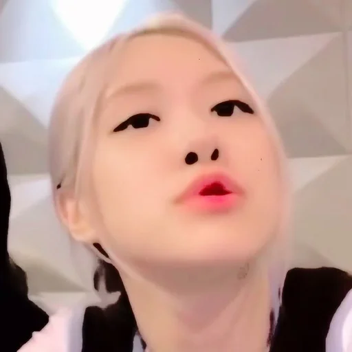 ˖ ★ 📟 rose ︐