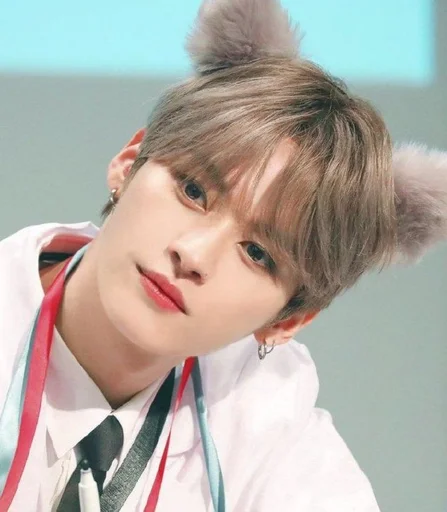 minho @oioaya ||🍓🫧 :: @fStikBot